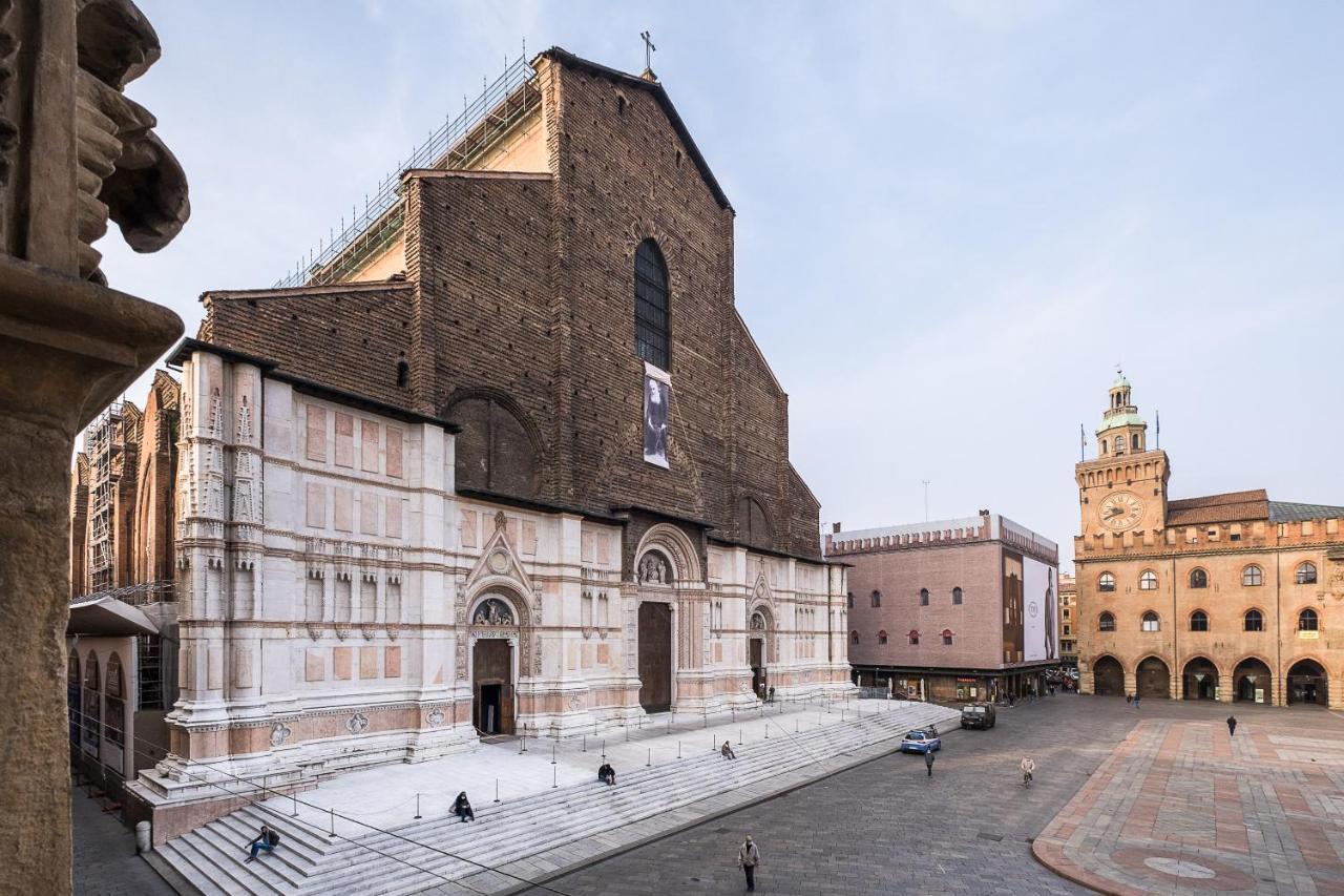 Urbanicooh Garisenda - Piazza Maggiore View Bologna Kültér fotó
