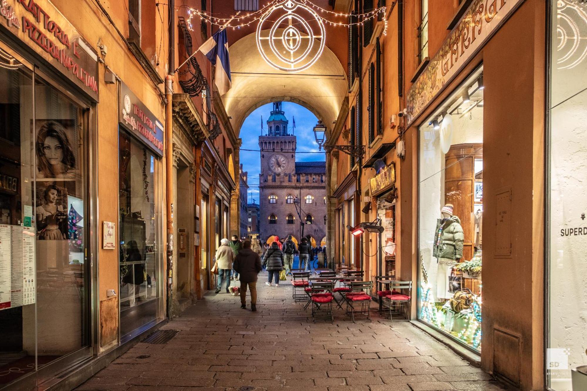 Urbanicooh Garisenda - Piazza Maggiore View Bologna Kültér fotó