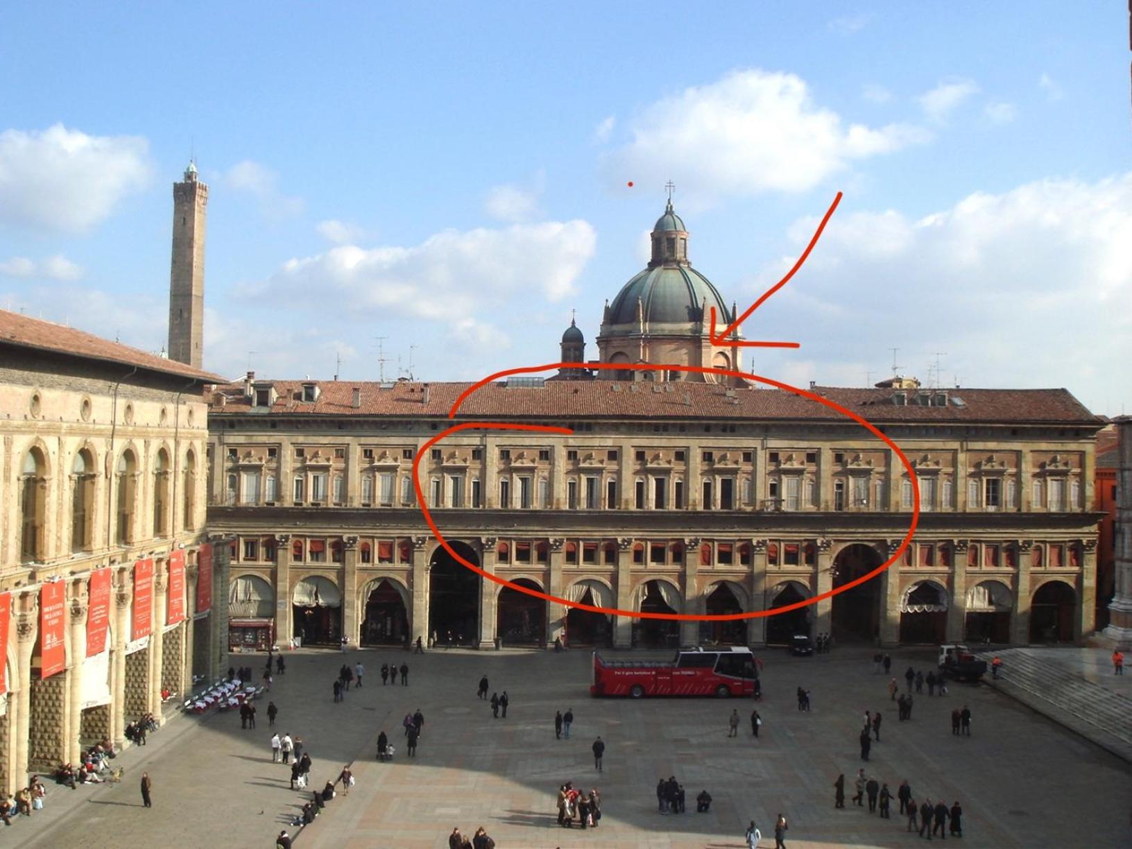 Urbanicooh Garisenda - Piazza Maggiore View Bologna Kültér fotó